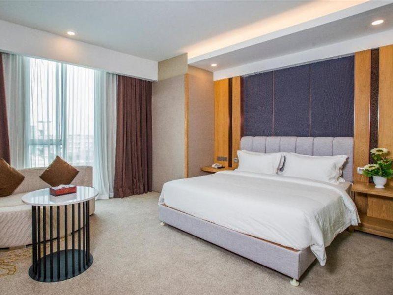 Grand Flora Hotel Malacca Bagian luar foto