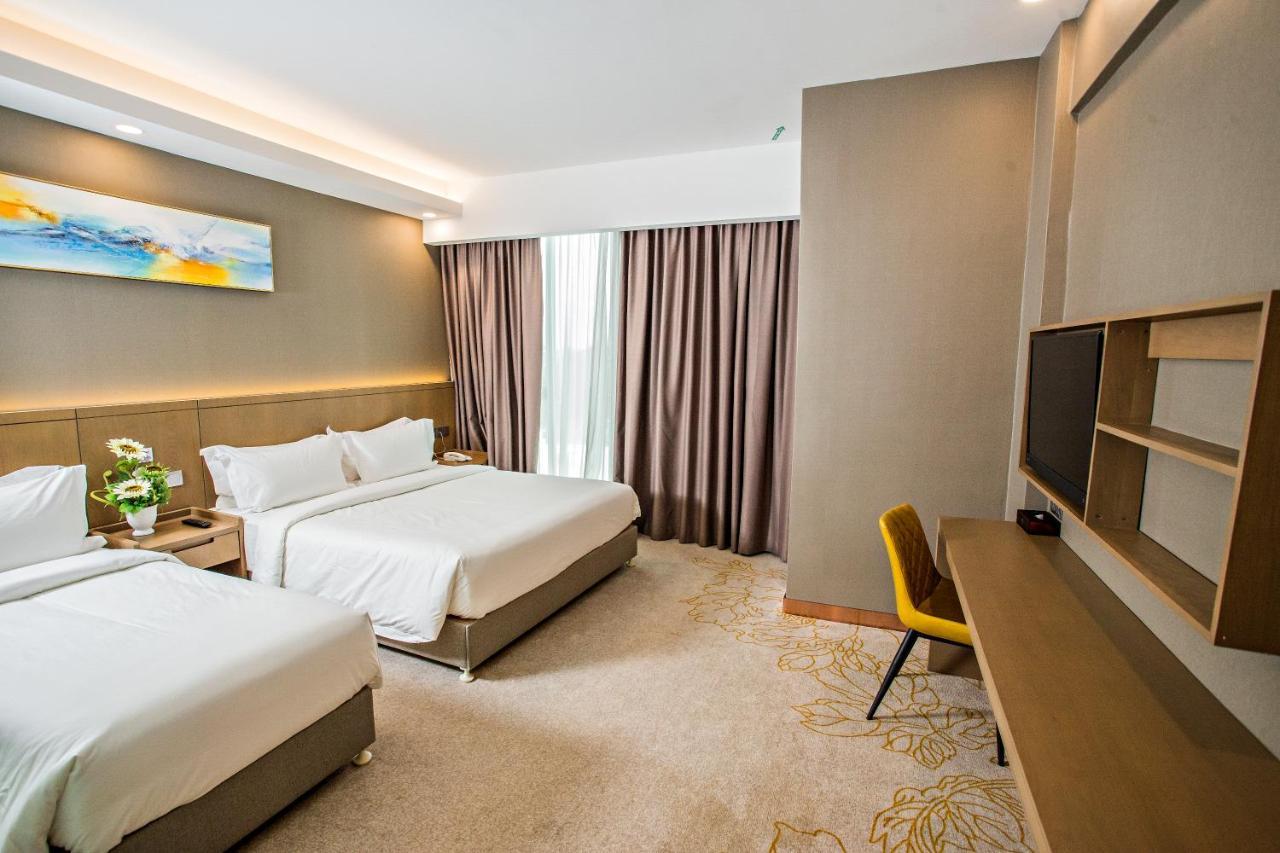 Grand Flora Hotel Malacca Bagian luar foto
