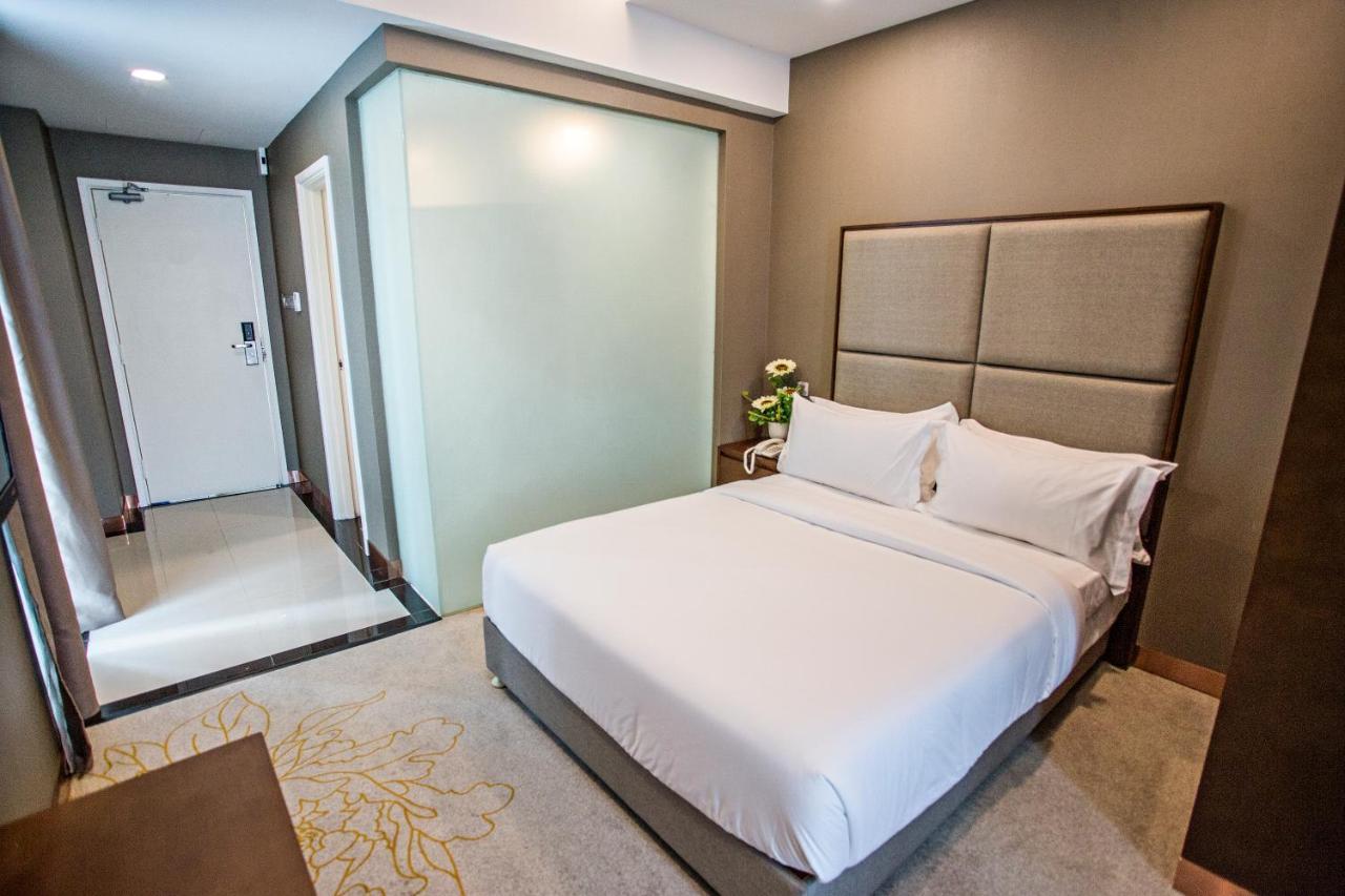 Grand Flora Hotel Malacca Bagian luar foto